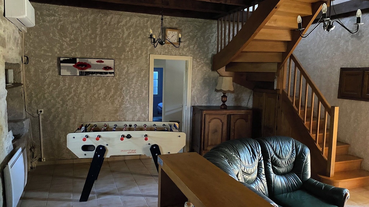 Photo of Livingroom in Montvalent
