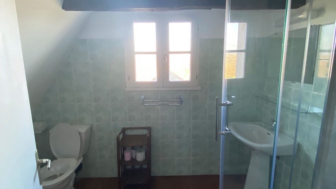 Photo of Bathroom in Montvalent