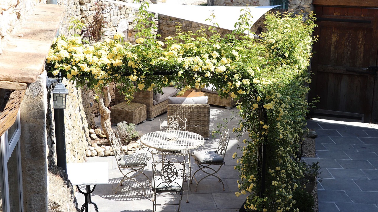 Photo of Outdoor in Saint-Andre-de-Roquepertuis
