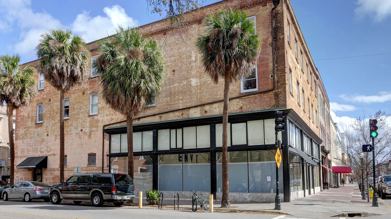 Photo of Others in Historic District - North