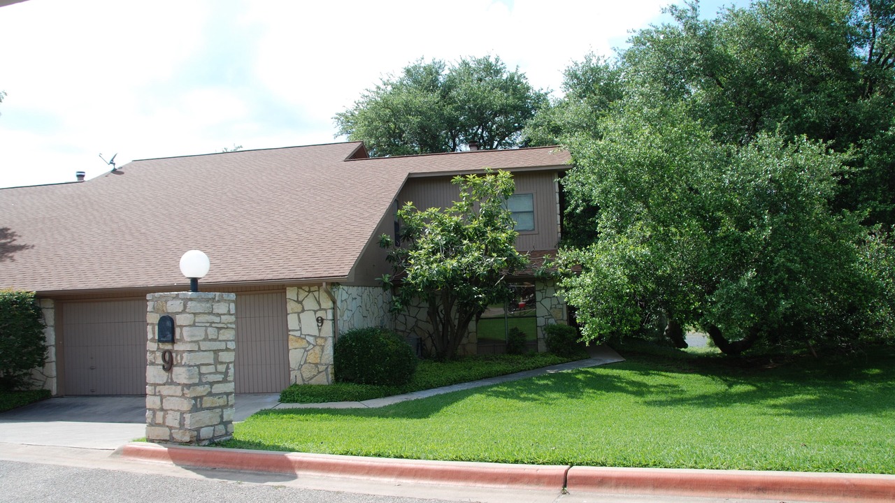 Photo of Others in Salado