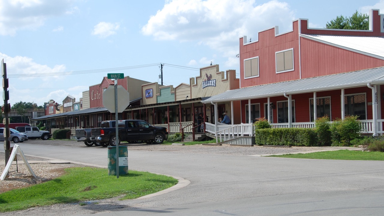 Photo of Others in Salado