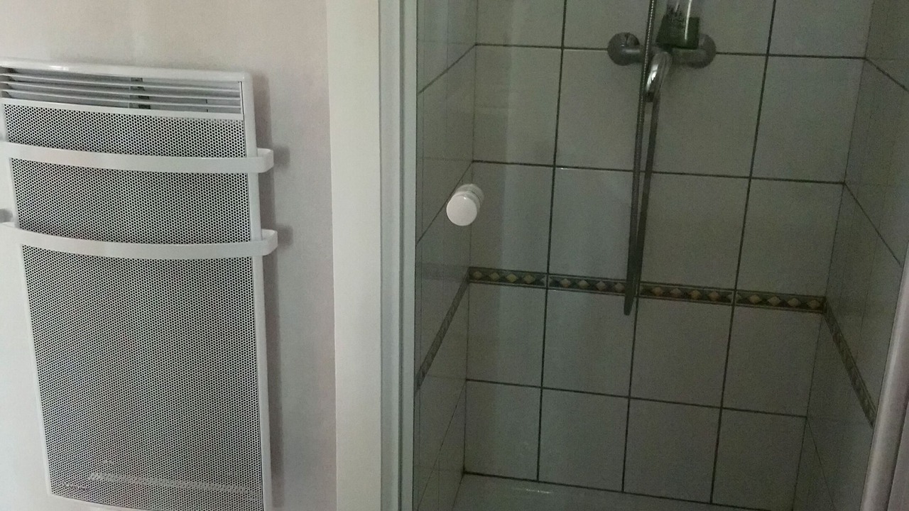 Photo of Bathroom in Rouvenac