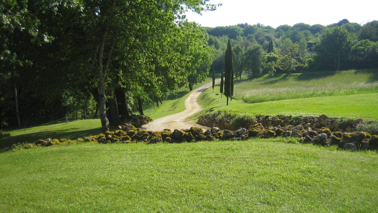 Photo of Others in Saint-Jean-dEstissac