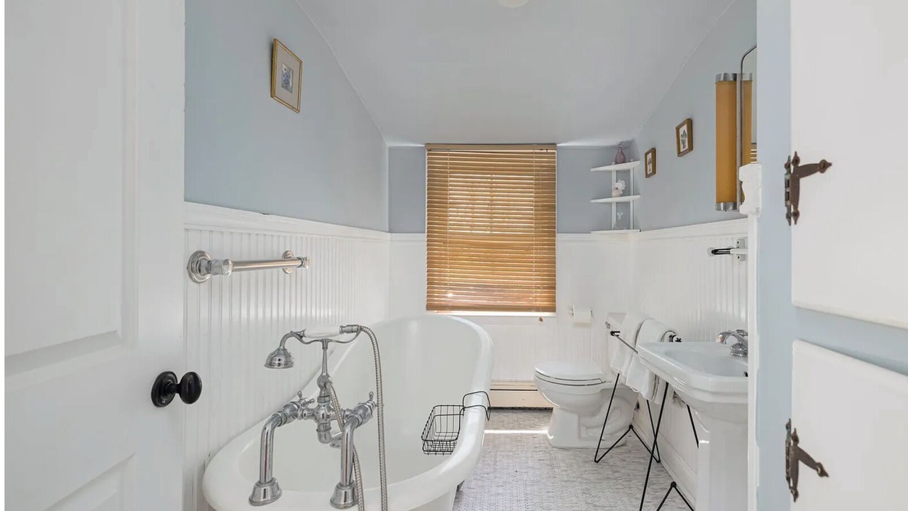 Photo of Bathroom in Jamestown