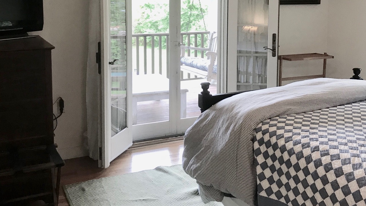 Photo of Bedroom in Jamestown