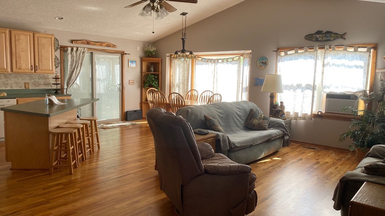 Photo of Livingroom in Port Austin