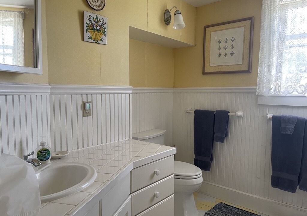 Photo of Bathroom in Los Ojos
