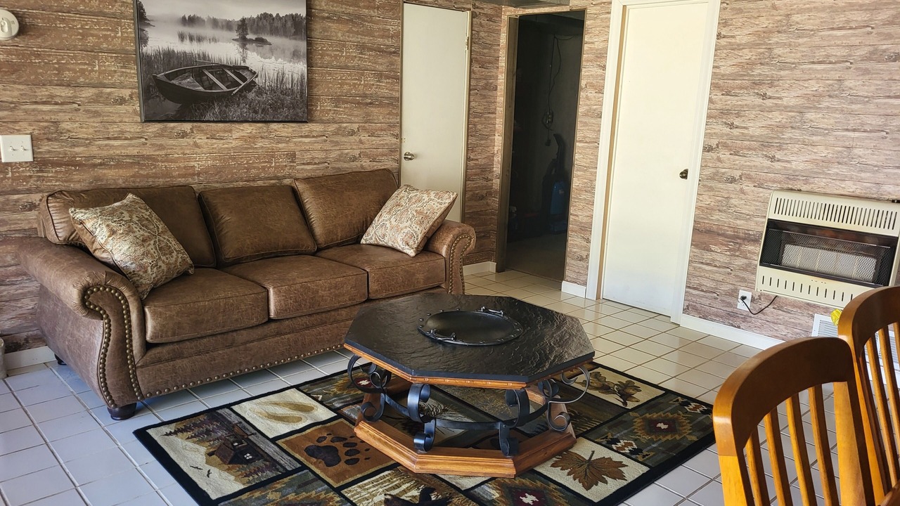 Photo of Livingroom in Idlewild
