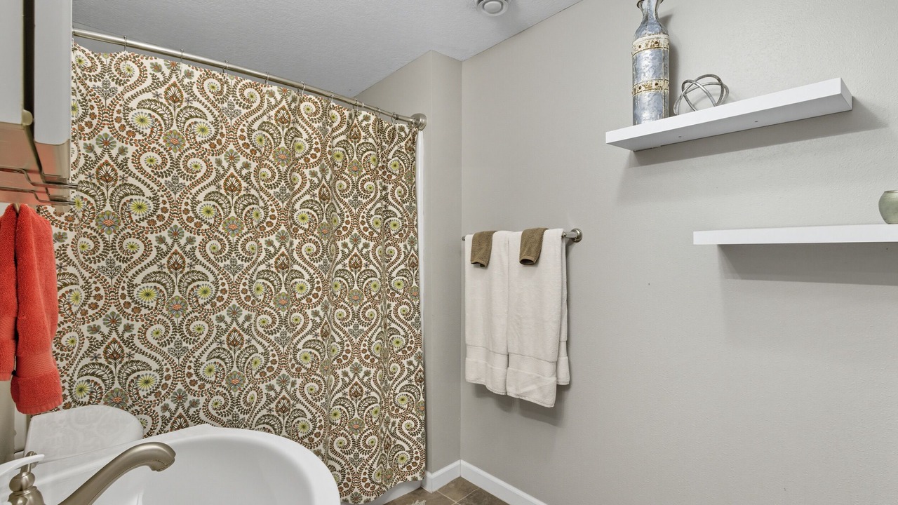 Photo of Bathroom in Clear Lake