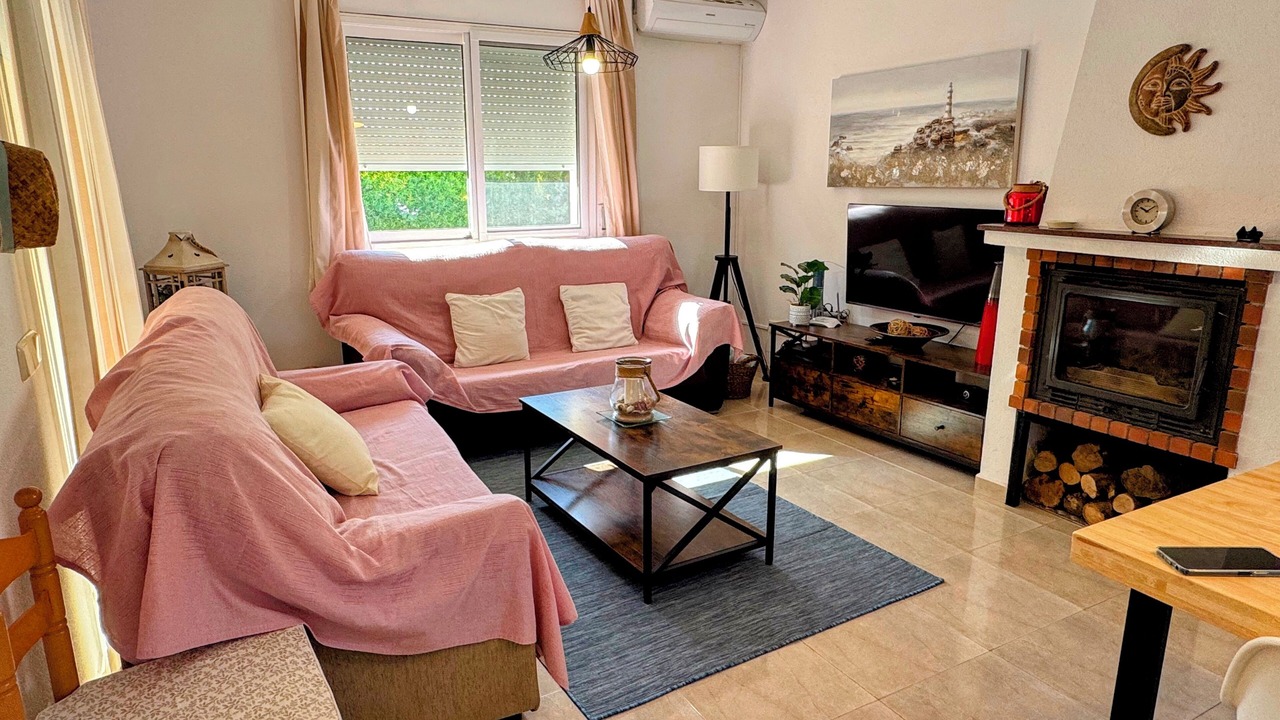 Photo of Livingroom in Les Tres Cales