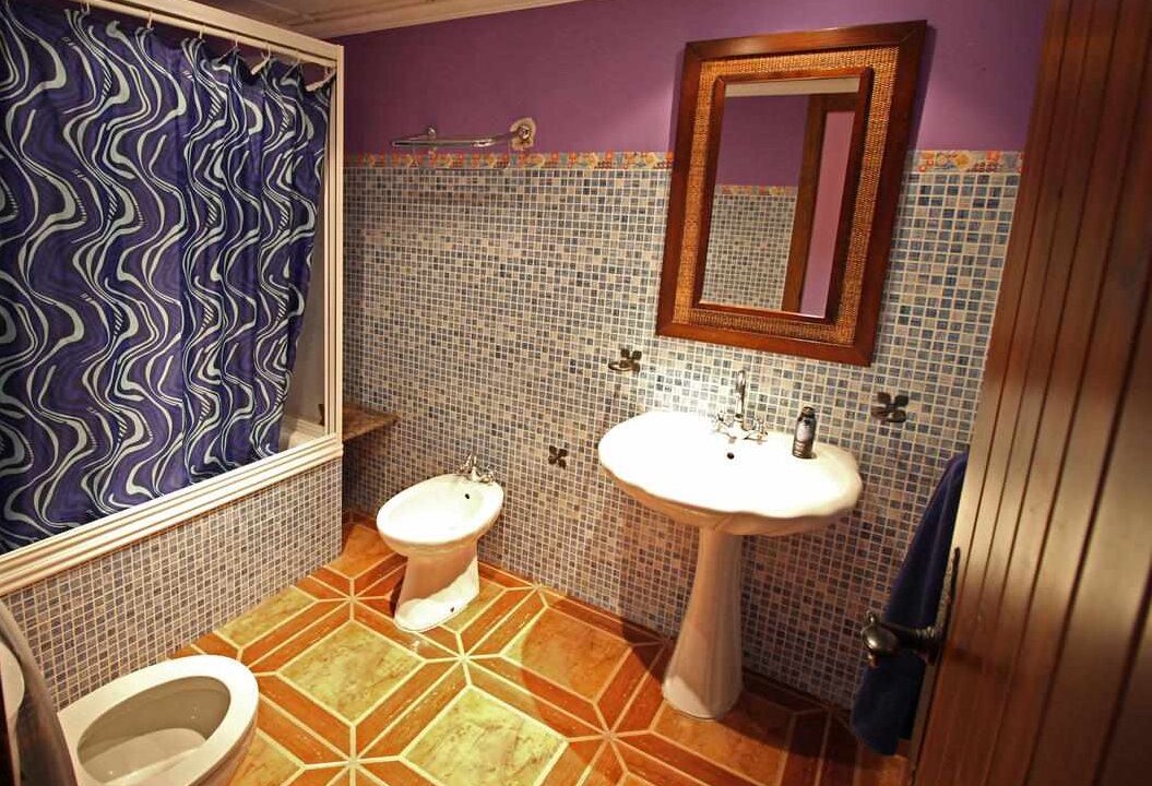 Photo of Bathroom in Enguidanos