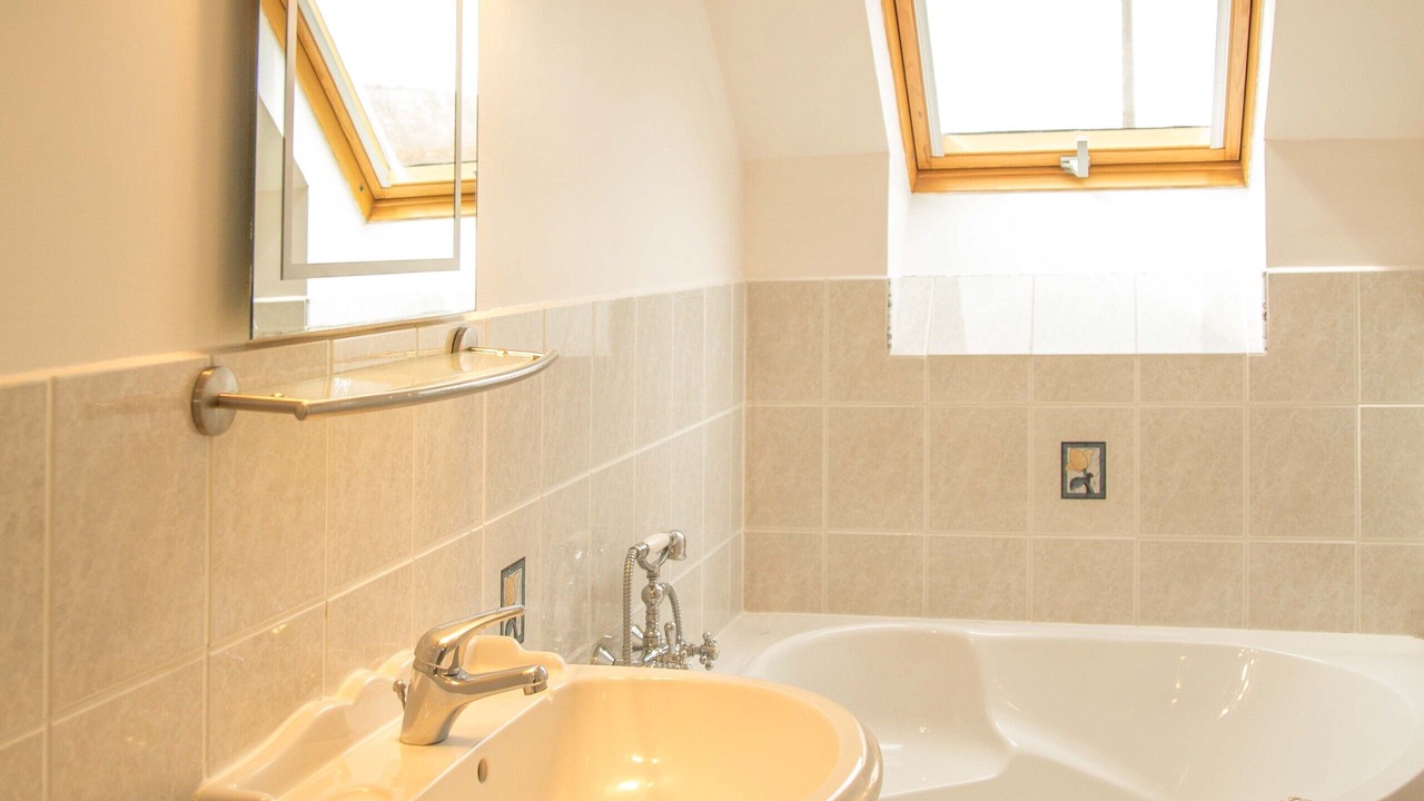 Photo of Bathroom in Noyant-Villages
