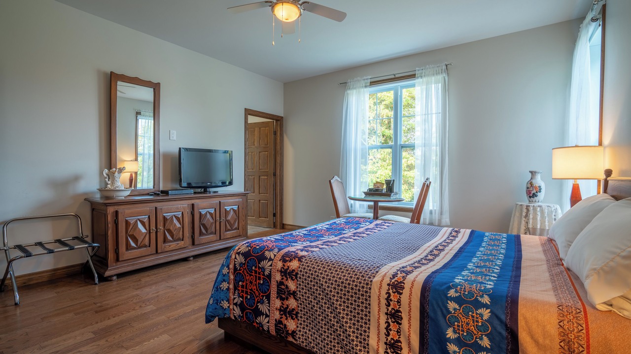 Photo of Bedroom in St-Bernard-de-Lacolle