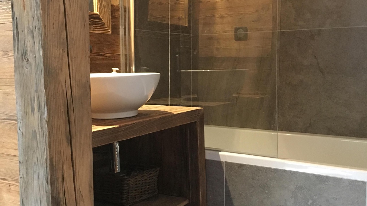 Photo of Bathroom in Viscos