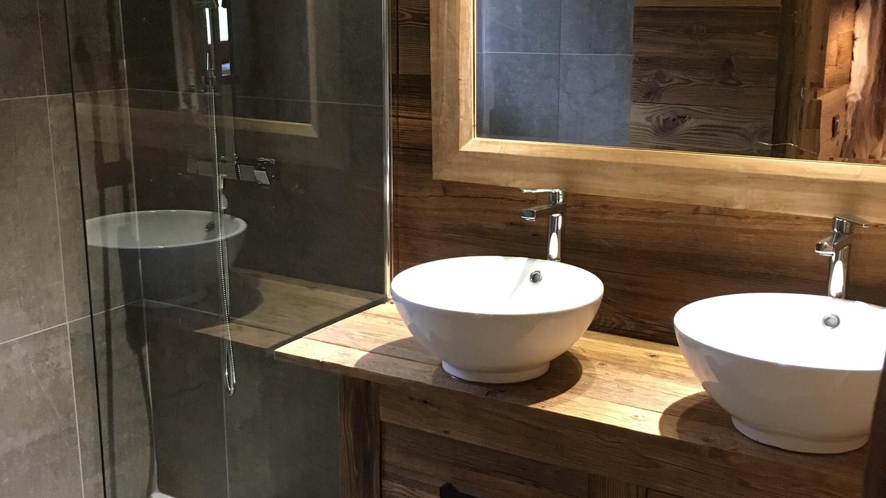 Photo of Bathroom in Viscos
