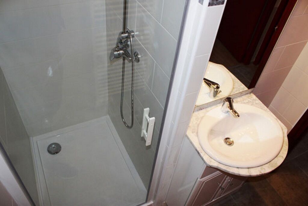 Photo of Bathroom in Planes