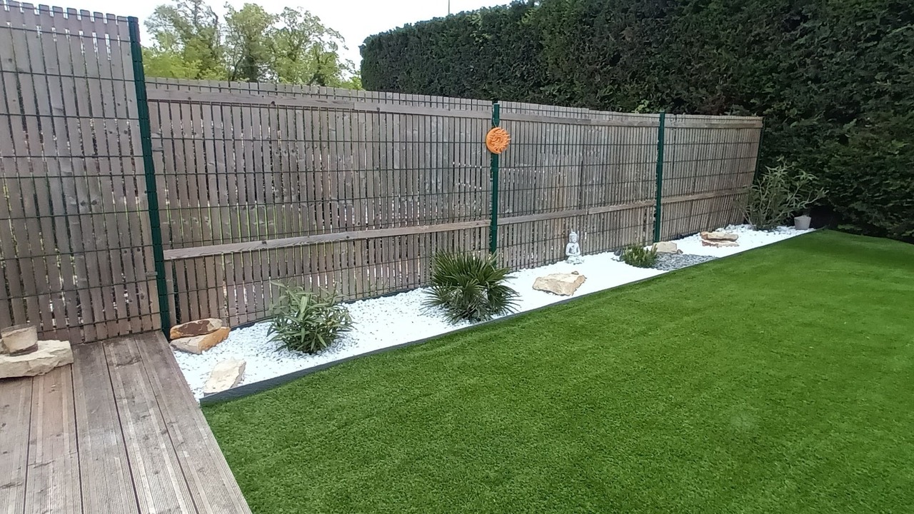 Photo of Outdoor in Angliers