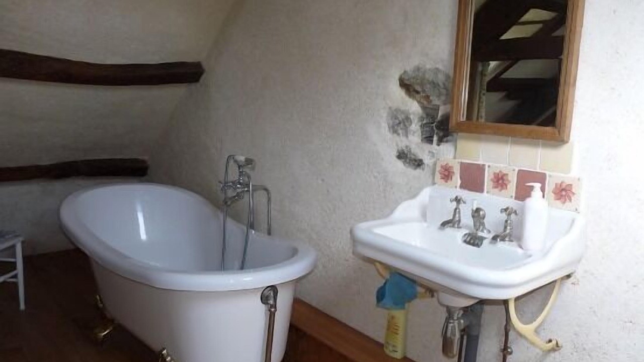 Photo of Bathroom in Corseul