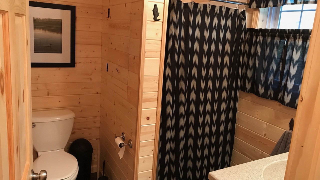 Photo of Bathroom in Underwood