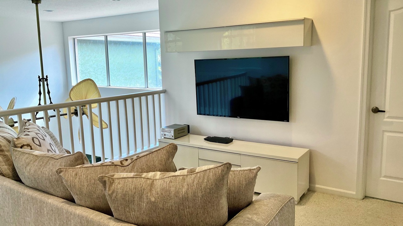 Photo of Livingroom in Pineapple Park - Ibis