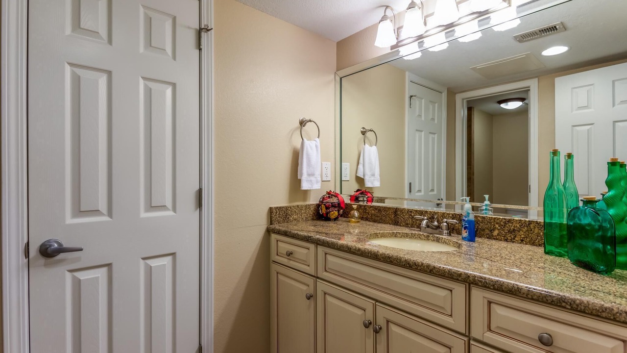 Photo of Bathroom in Ono Island