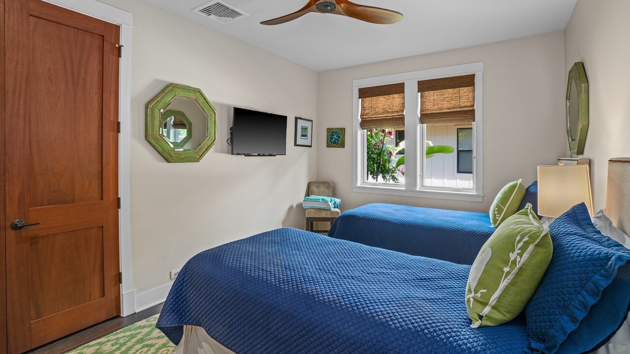 Photo of Bedroom in Poipu