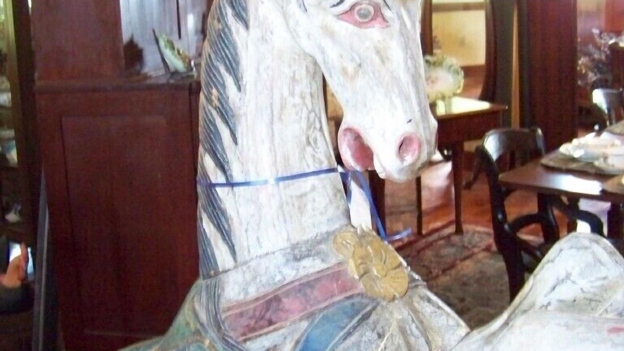 Photo of Others in Russell