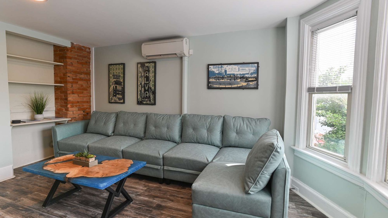 Photo of Livingroom in Downtown Harrisburg