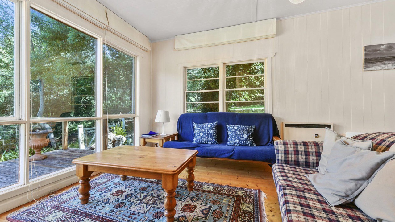 Photo of Livingroom in Skenes Creek