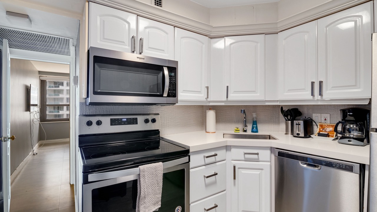 Photo of Others in Mid Beach