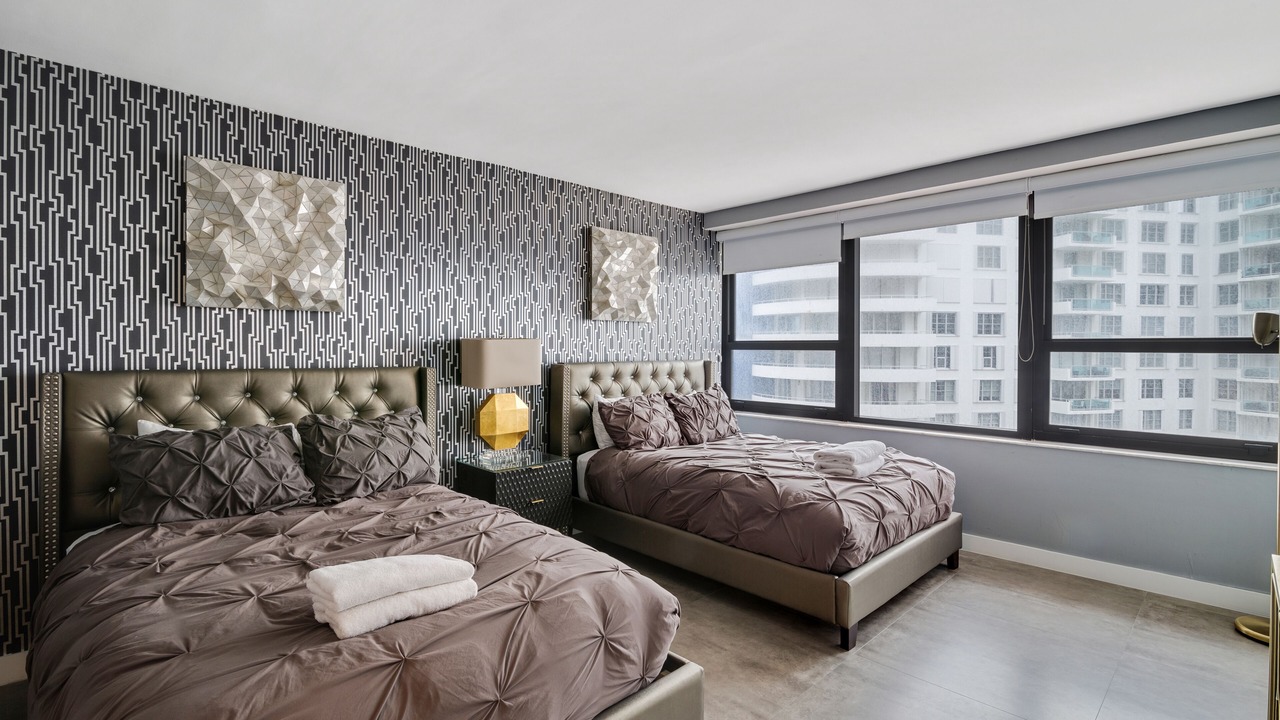 Photo of Others in Mid Beach