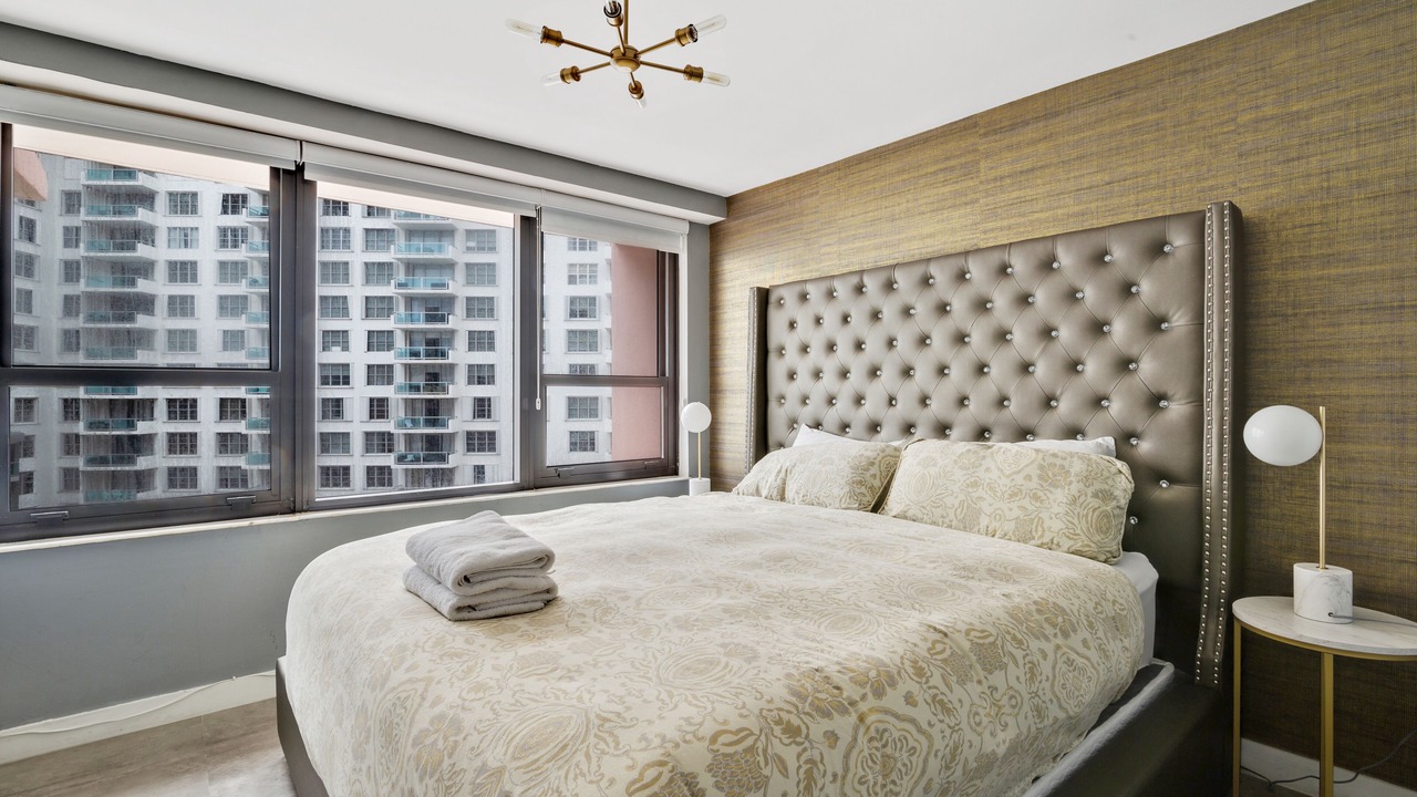 Photo of Others in Mid Beach