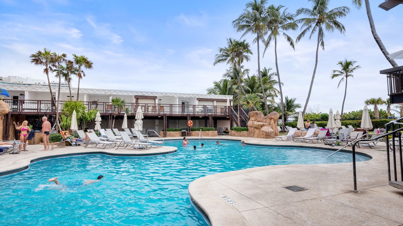 Photo of Outdoor in Mid Beach