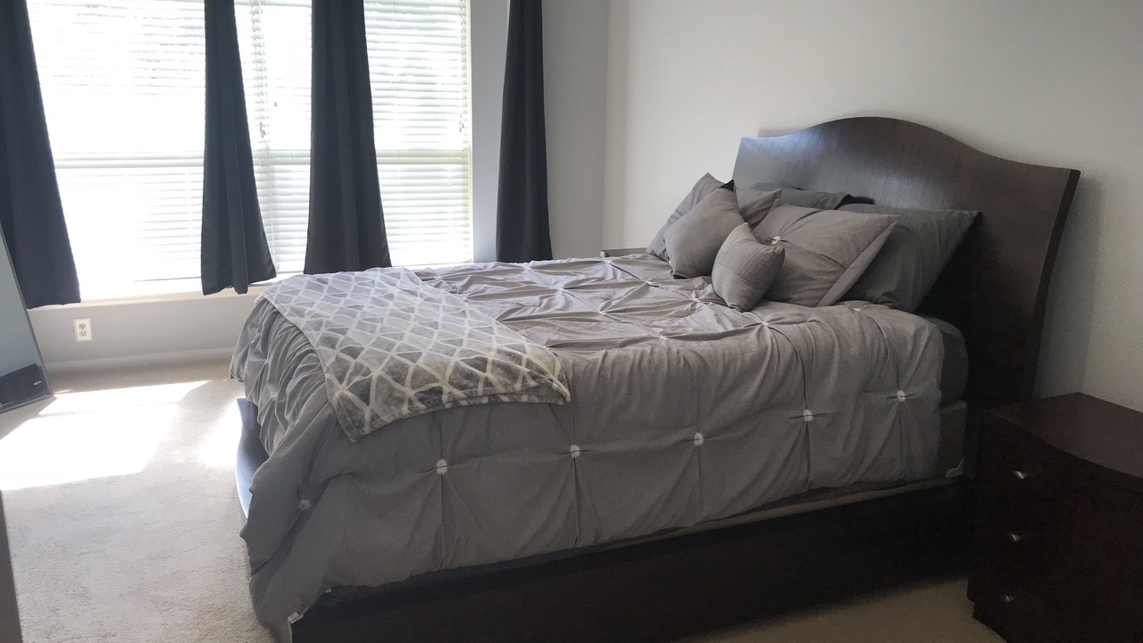 Photo of Bedroom in Alden Bridge