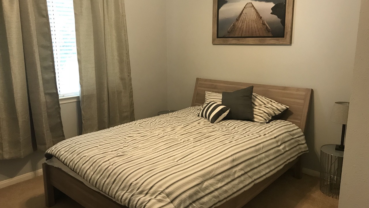 Photo of Bedroom in Alden Bridge