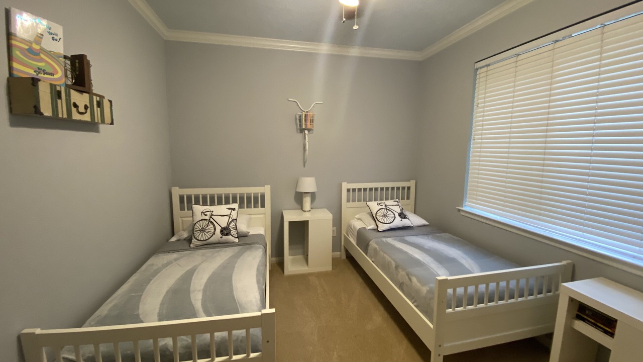 Photo of Bedroom in Alden Bridge