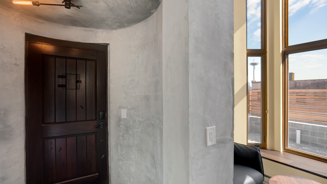 Photo of Others in Lower Queen Anne