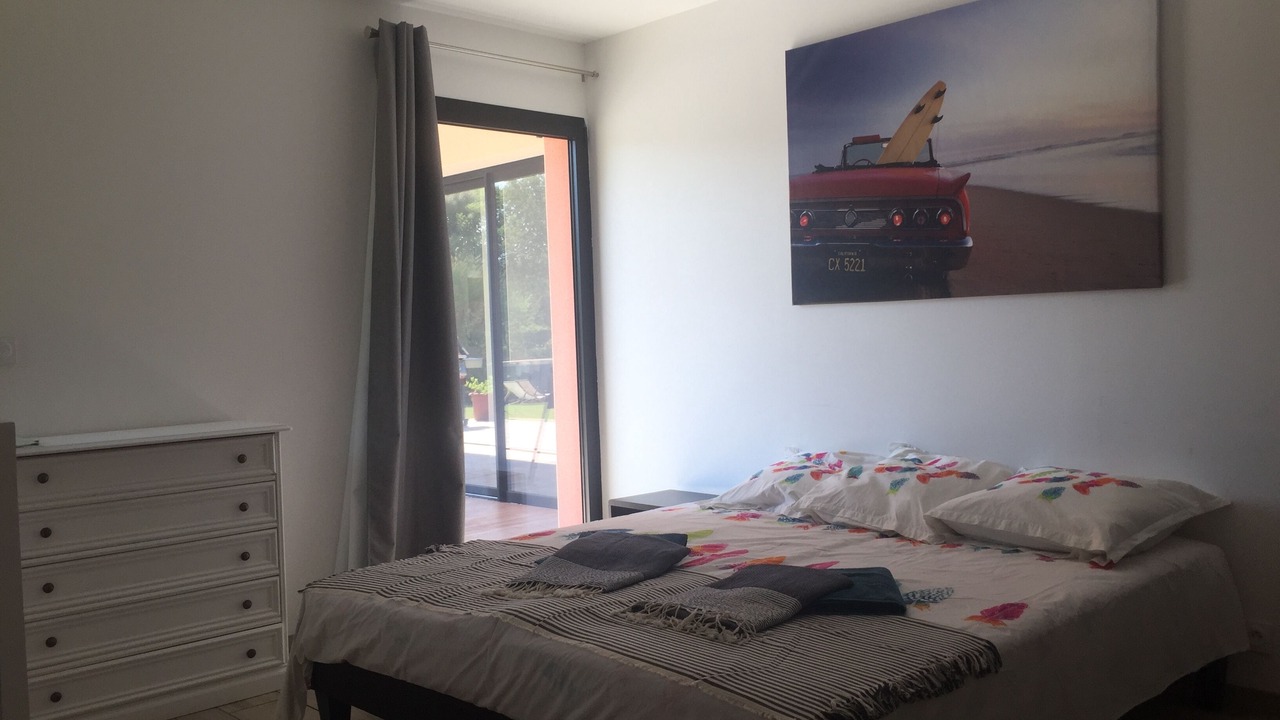 Photo of Bedroom in Uchaux
