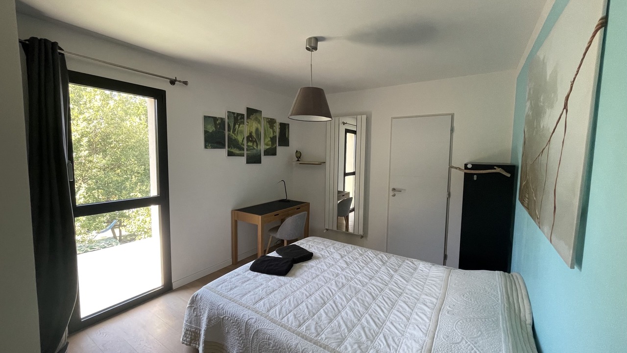 Photo of Bedroom in Uchaux