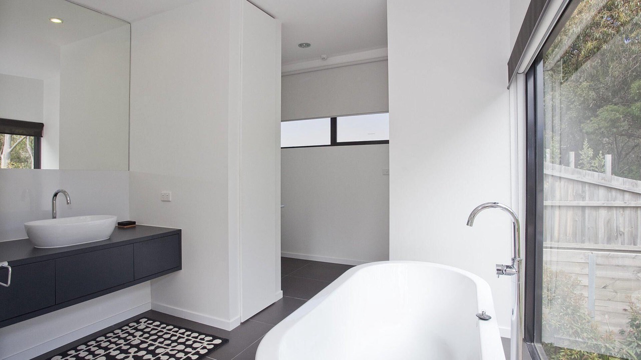 Photo of Bathroom in Lorne