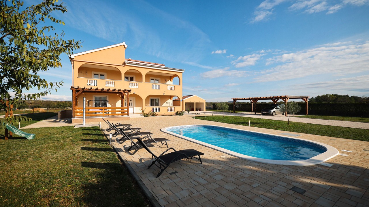 Photo of Outdoor in Skabrnja