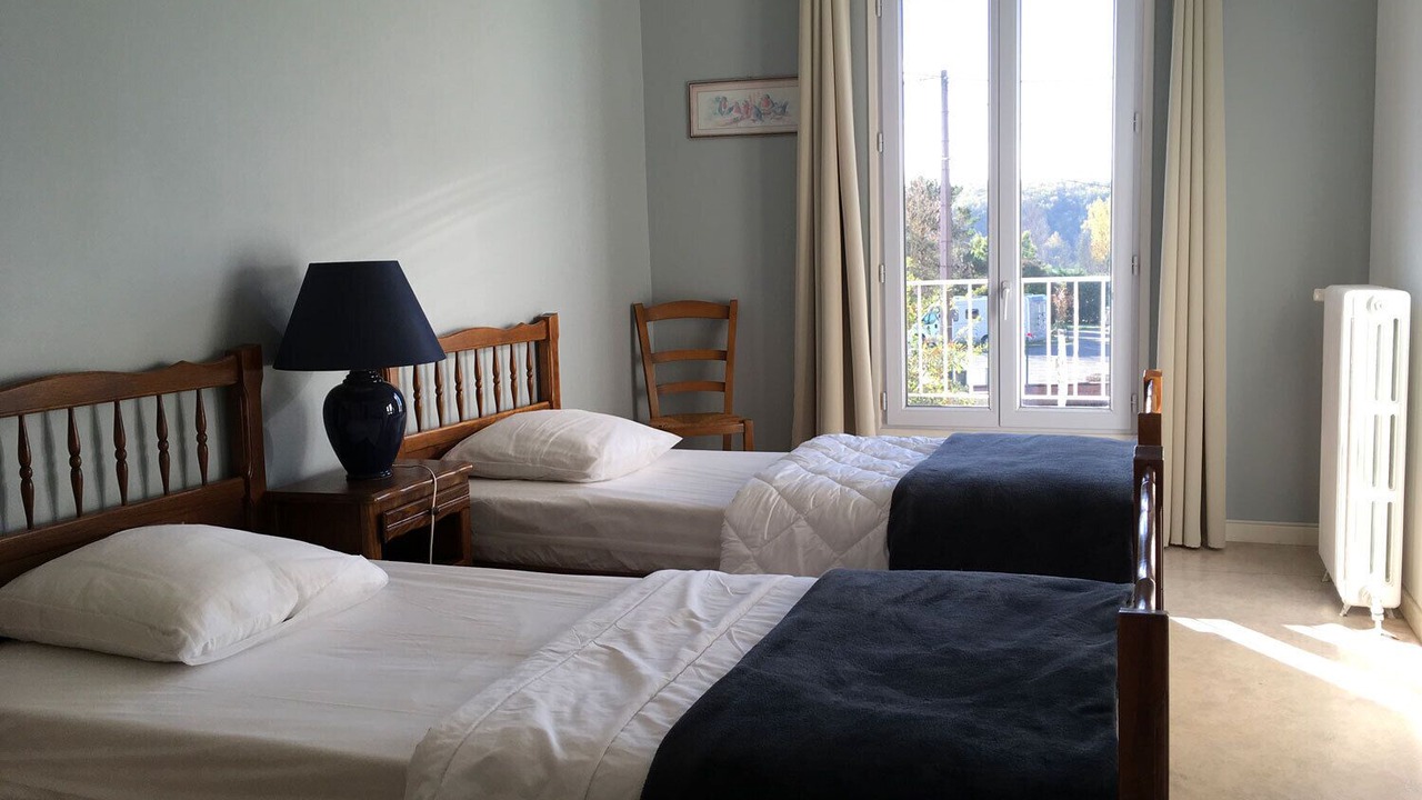 Photo of Bedroom in Castelnau-de-Montmiral