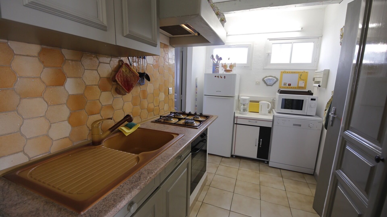 Photo of Kitchen in Villecroze