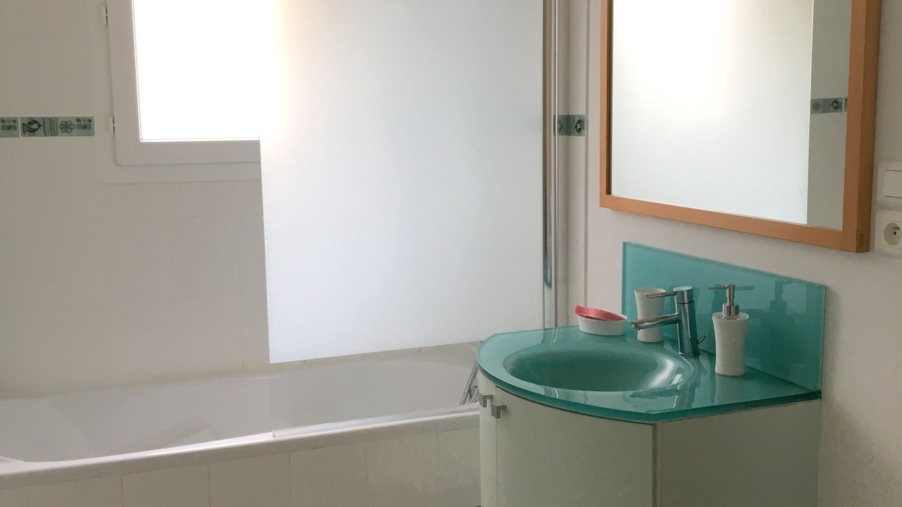 Photo of Bathroom in Lingreville