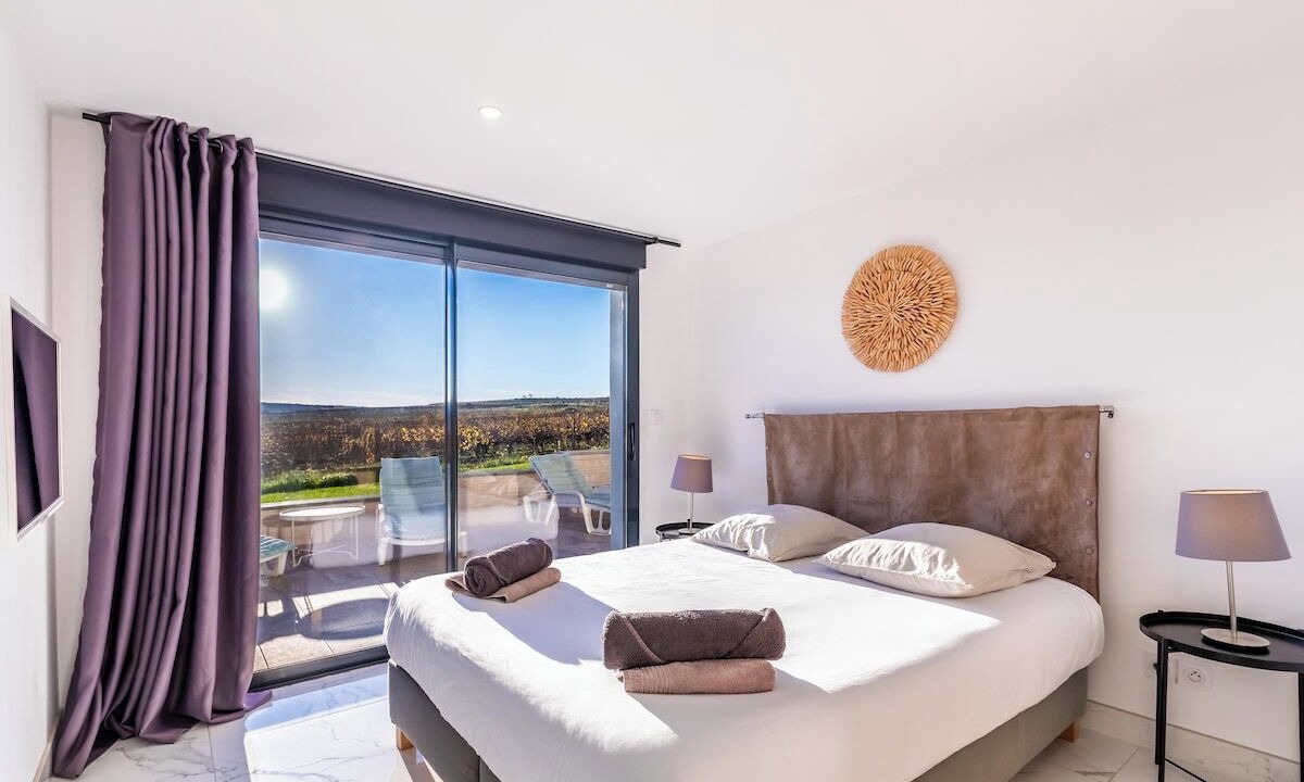 Photo of Bedroom in Plaissan