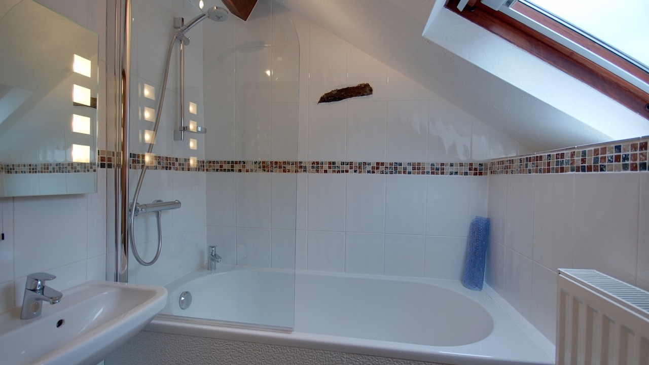 Photo of Bathroom in Threlkeld