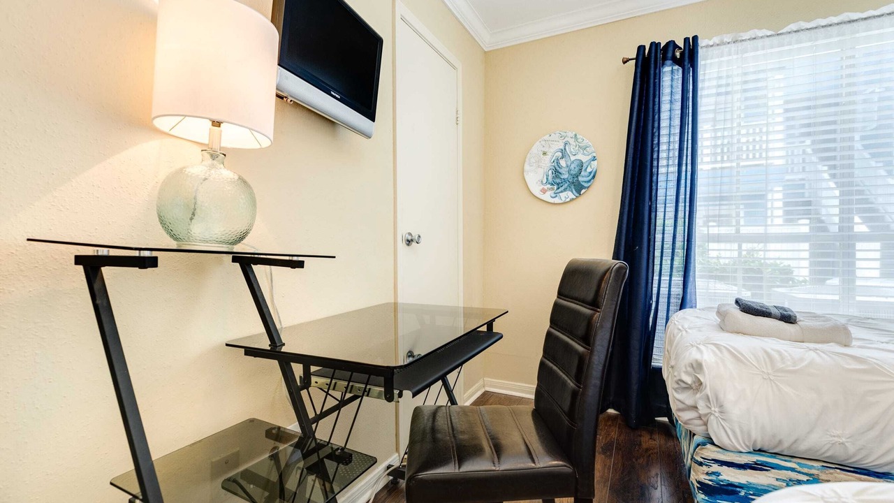 Photo of Bedroom in Galveston