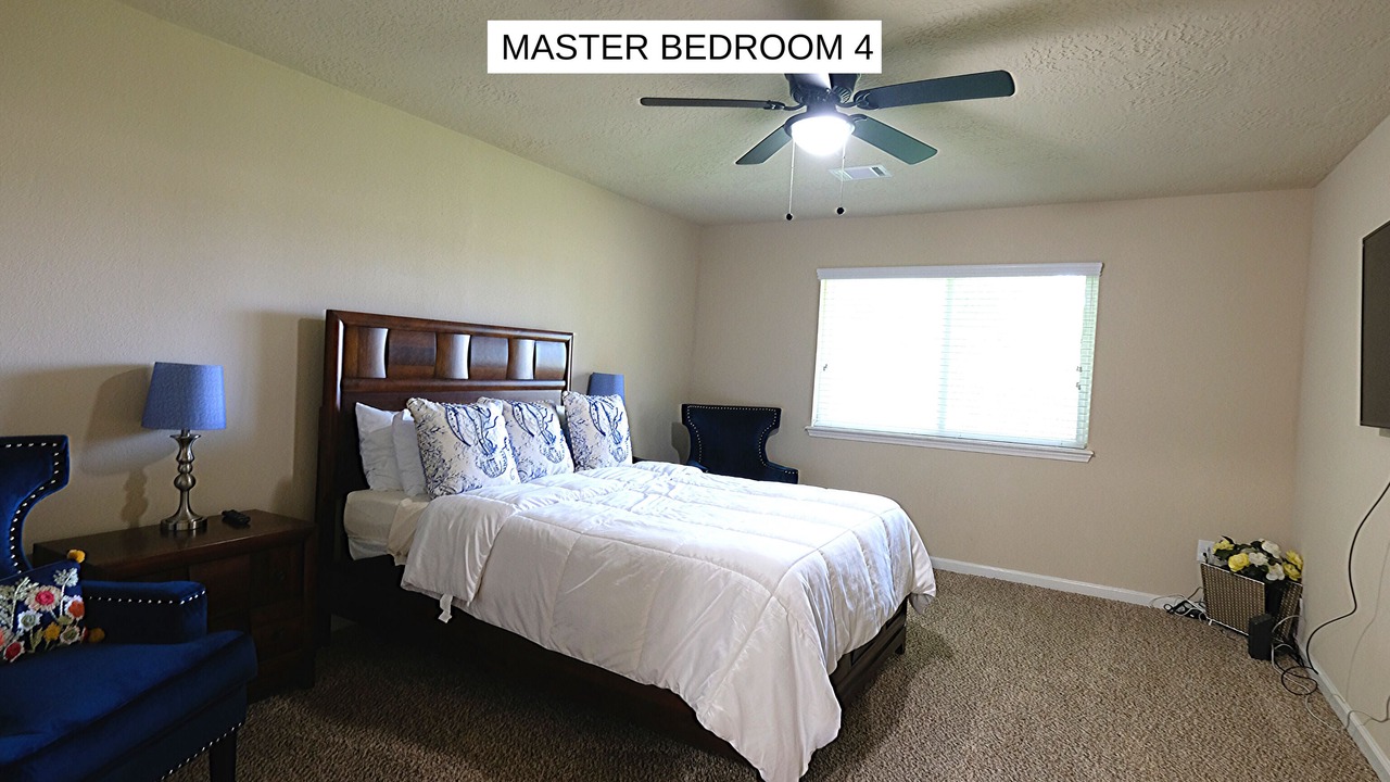 Photo of Bedroom in Pecan Grove