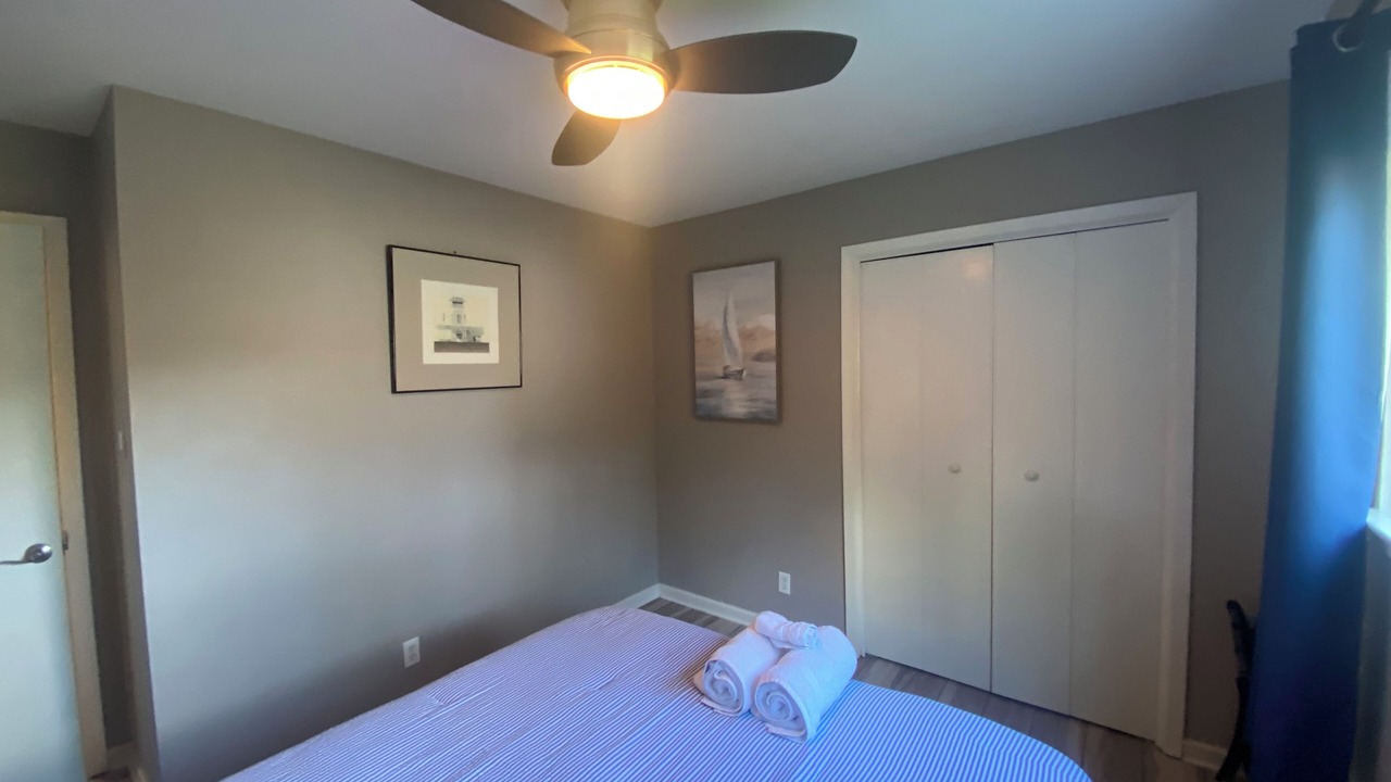Photo of Bedroom in Westlake Highlands